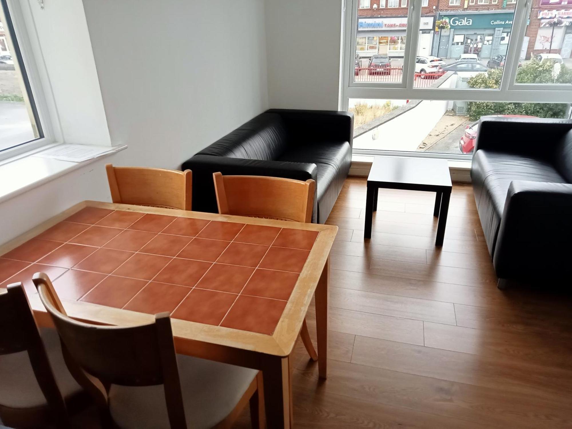 2 Bedroom, 2 Bathroom Apartment Dublin Buitenkant foto